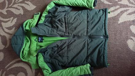 Chlapcenska znackova bunda, figi,152