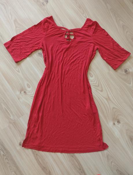 Šaty s výstrihom na chrbáte, 36 / 38 / m