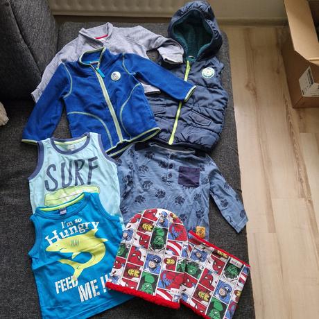 Balík oblečenia 16 kusov veľkosť 92, 86–98