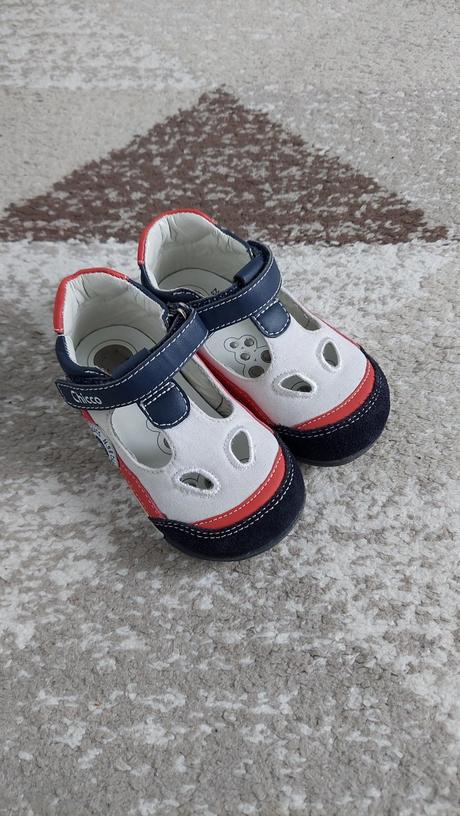 Sandálky, chicco,23