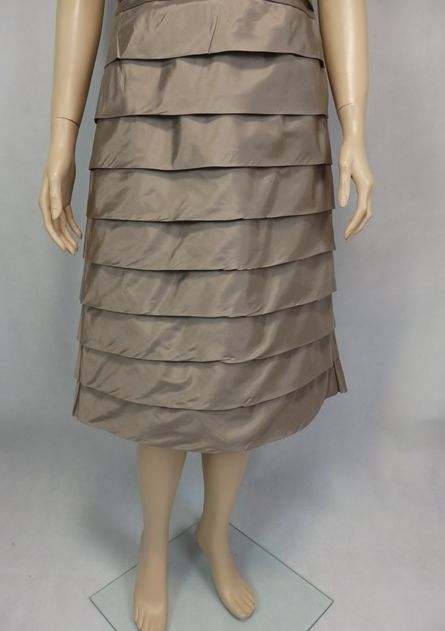 Kvalitné spoločenské šaty, monsoon,38