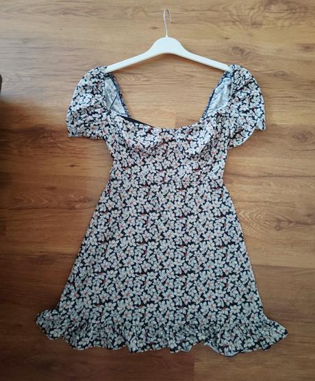 Kvietkovaný top, pull&bear,s