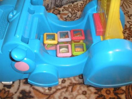 Hrosik fisher price choditko a odrazadlo v 1,