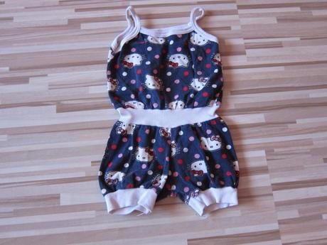 Overal s hello kitty cislo 4, 74