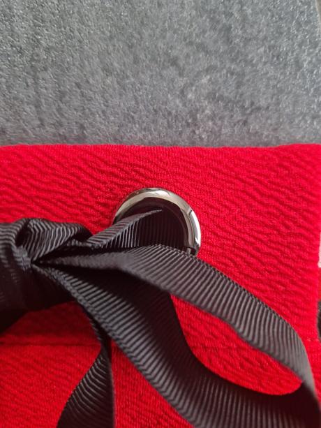 Sukňa s farebným pásom, s