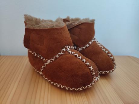 Capačky z pravej kože, 17