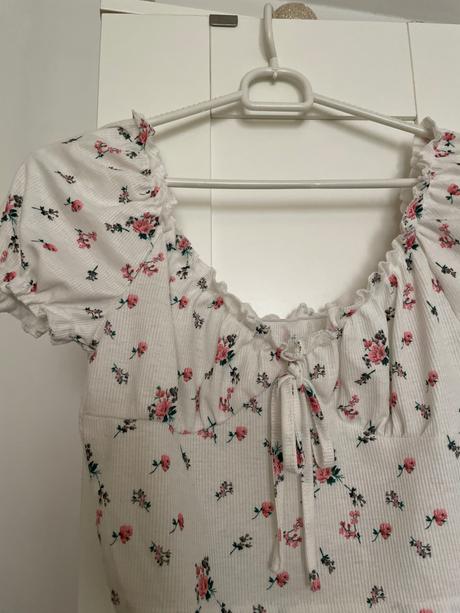 Kvetinový crop top, m