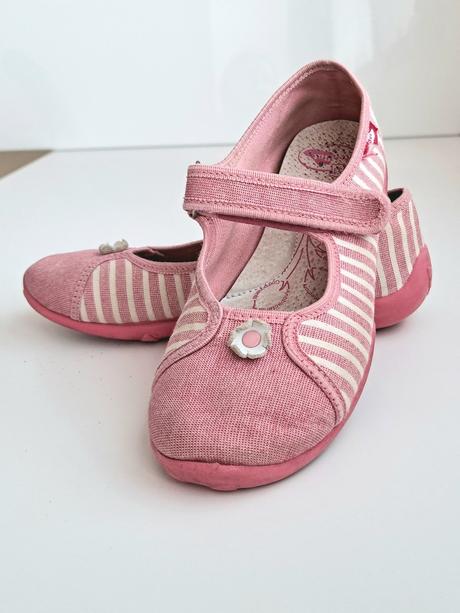 Ružové sandále, ren but,33