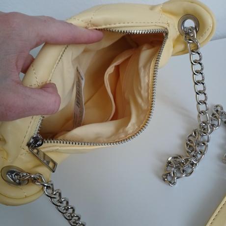 Bledožltá prešívaná kabelka stradivarius, stradivarius