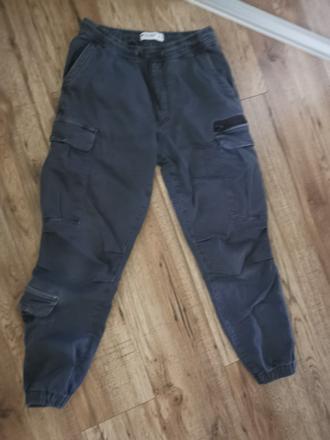 Prechodné nohavice, pull&bear,m