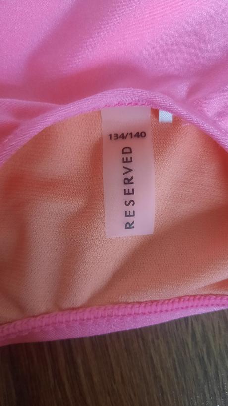 Ružové plavky, reserved,134
