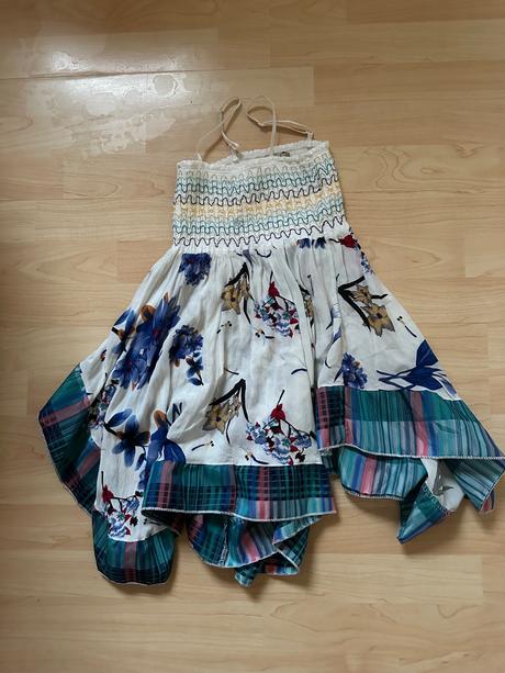 Talianske šaty, 104