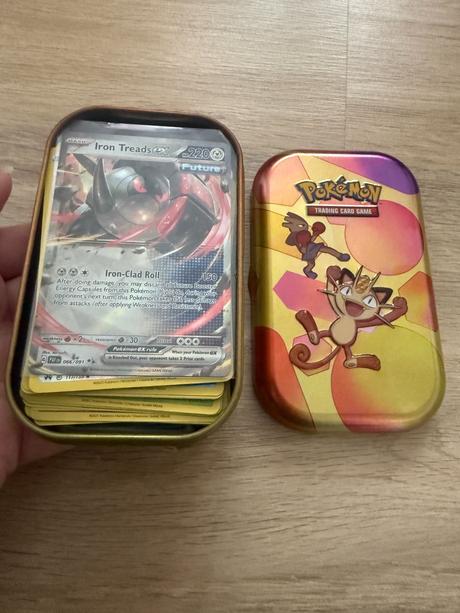 Balík pokémom kariet - 50 kariet a kovová tinka, 