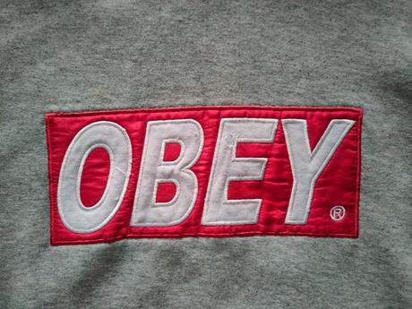 Štýlová chlapčenská mikina obey, veľ.s/cca 142-146, s