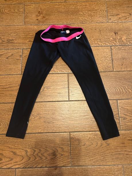 Leginy, nike,128