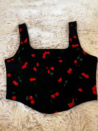 Korzetovy cerešničkovy top, m