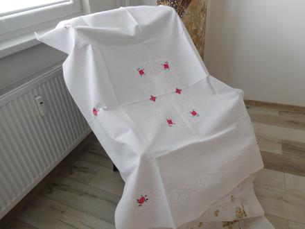 Biela bavlnený obrus ruža,, 