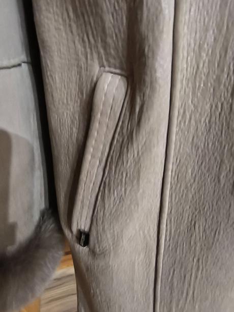 Béžový pravý kožuch, <50