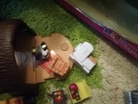 Masha a medveď domček, 