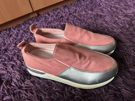 Ľahučké topánky č. 37, 37