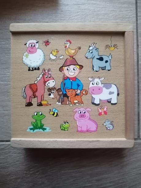 Drevené pexeso na farme v krabičke,