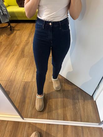 H&m obtiahnuté rifle tmavomodré, h&m,s