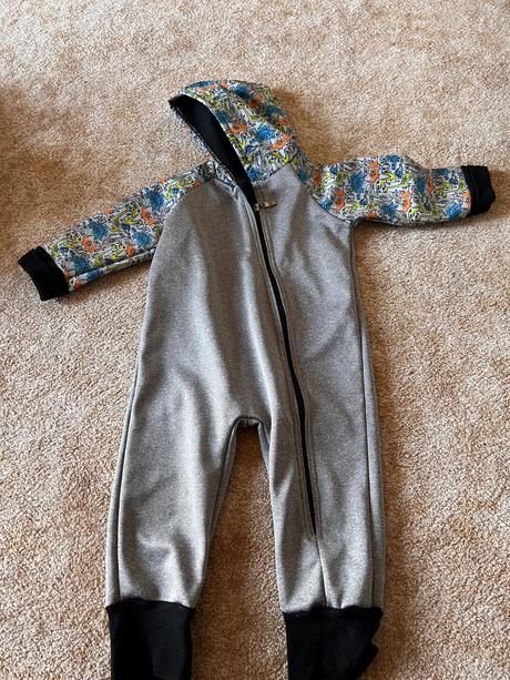 Softshelovy overal, 86