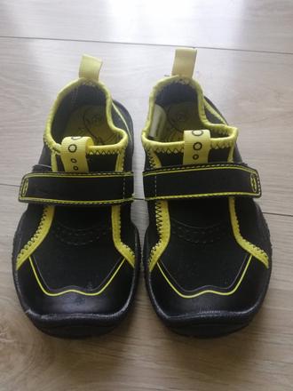 Topánky do vody, 29