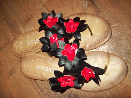 Letné pupuče s kvetmi, 40