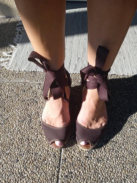 Tmavohnedé platformy, 37