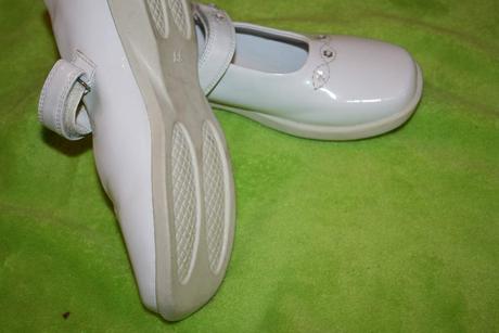 Bemega 33 , lakovky , sandalky, 33