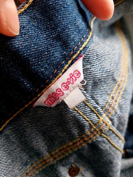 Nadherne letne riflove kratasky so stylovym vzorom, 146