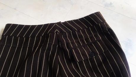 Rozšírené nohavice, 36