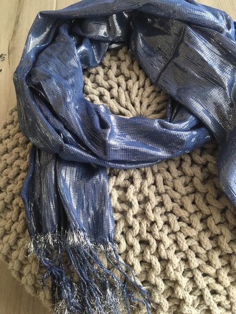 Damska satka, atmosphere