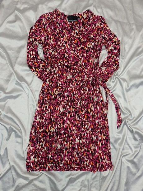 Kvalitné úpletové šaty, xs