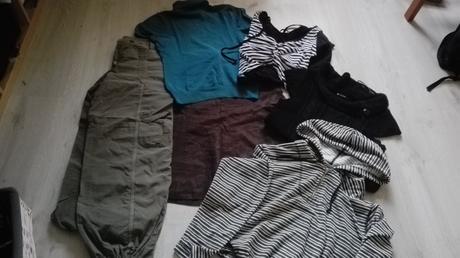 Balík dámskych vecí vel. s, s