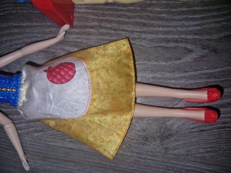 Barbie snehulienka,