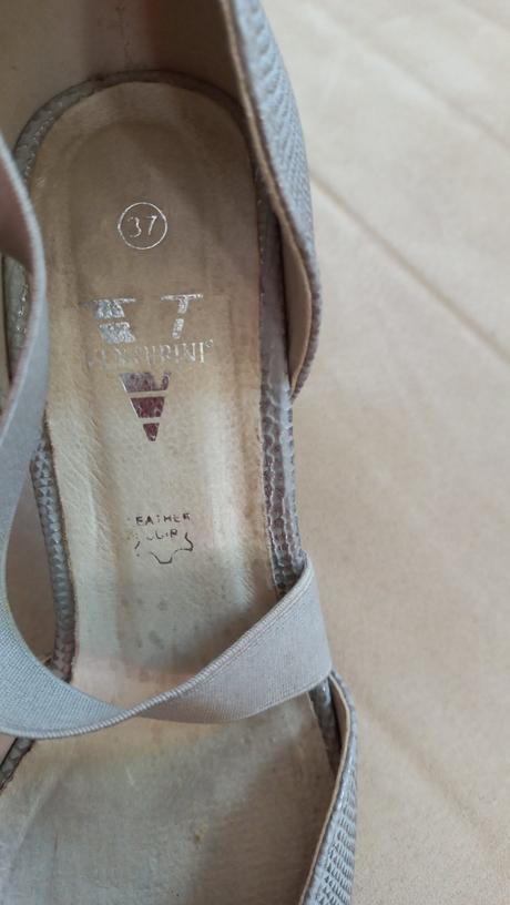 Dámske topánky s chybičkou, 37