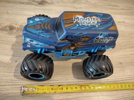 Auto monster truck, 