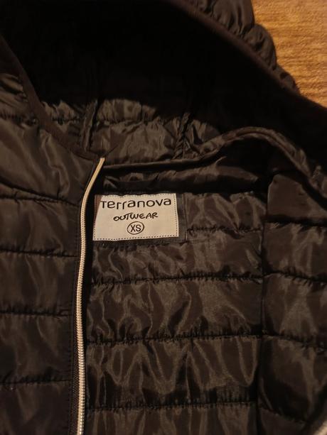 Vetrovka xs, terranova,xs