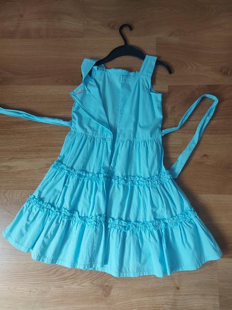 Nezabudkové šatičky, 134