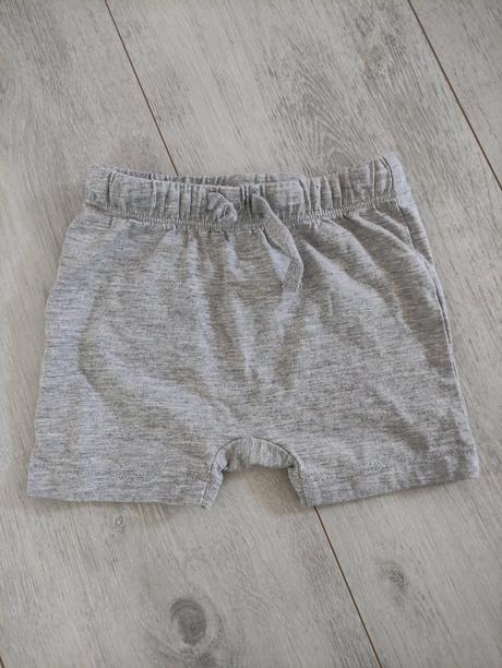 Kraťasy, h&m,62