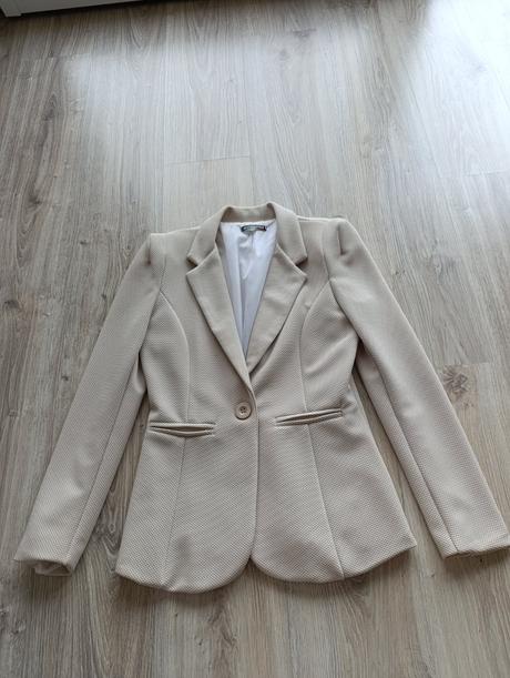 Dámske krémové sako, l