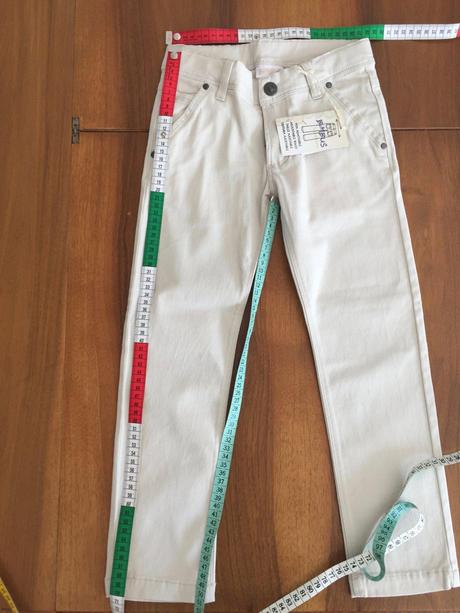 Nove luxusne slim fit nohavice, 116