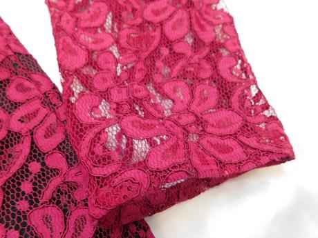 Pekne čipkovane vintage šaty, 40