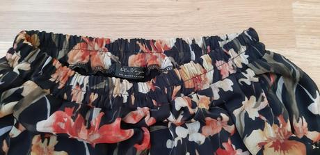 Kvetinové voľné šortky, xs