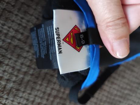 Rukavice superman, 134