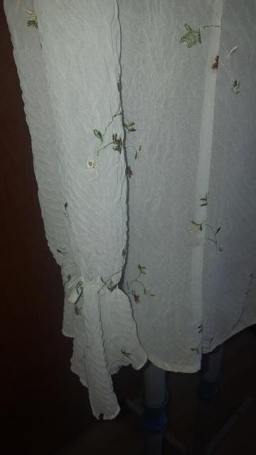 Biela vyšívaná blúzka, 42