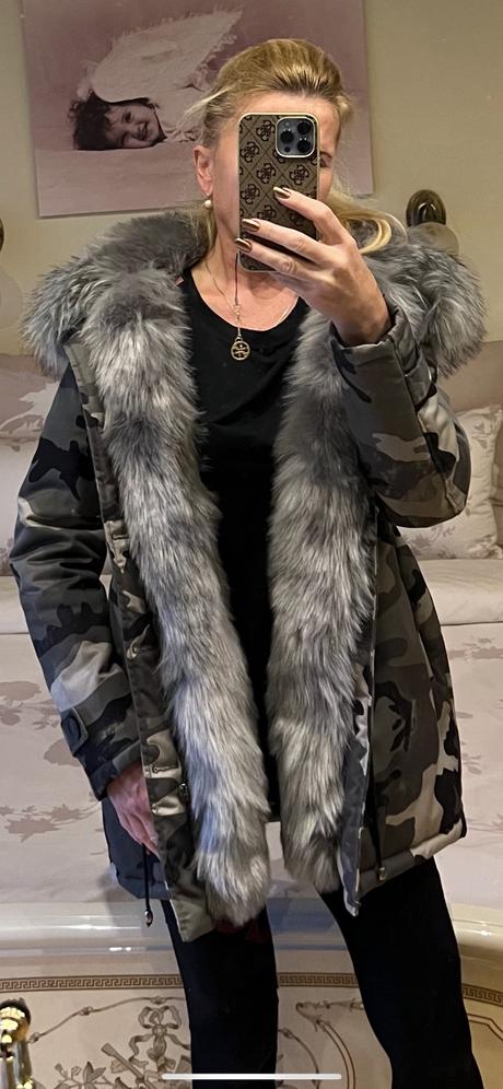 Parka s bohatou kožušinou, s