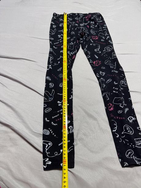 Leginy, reserved,158